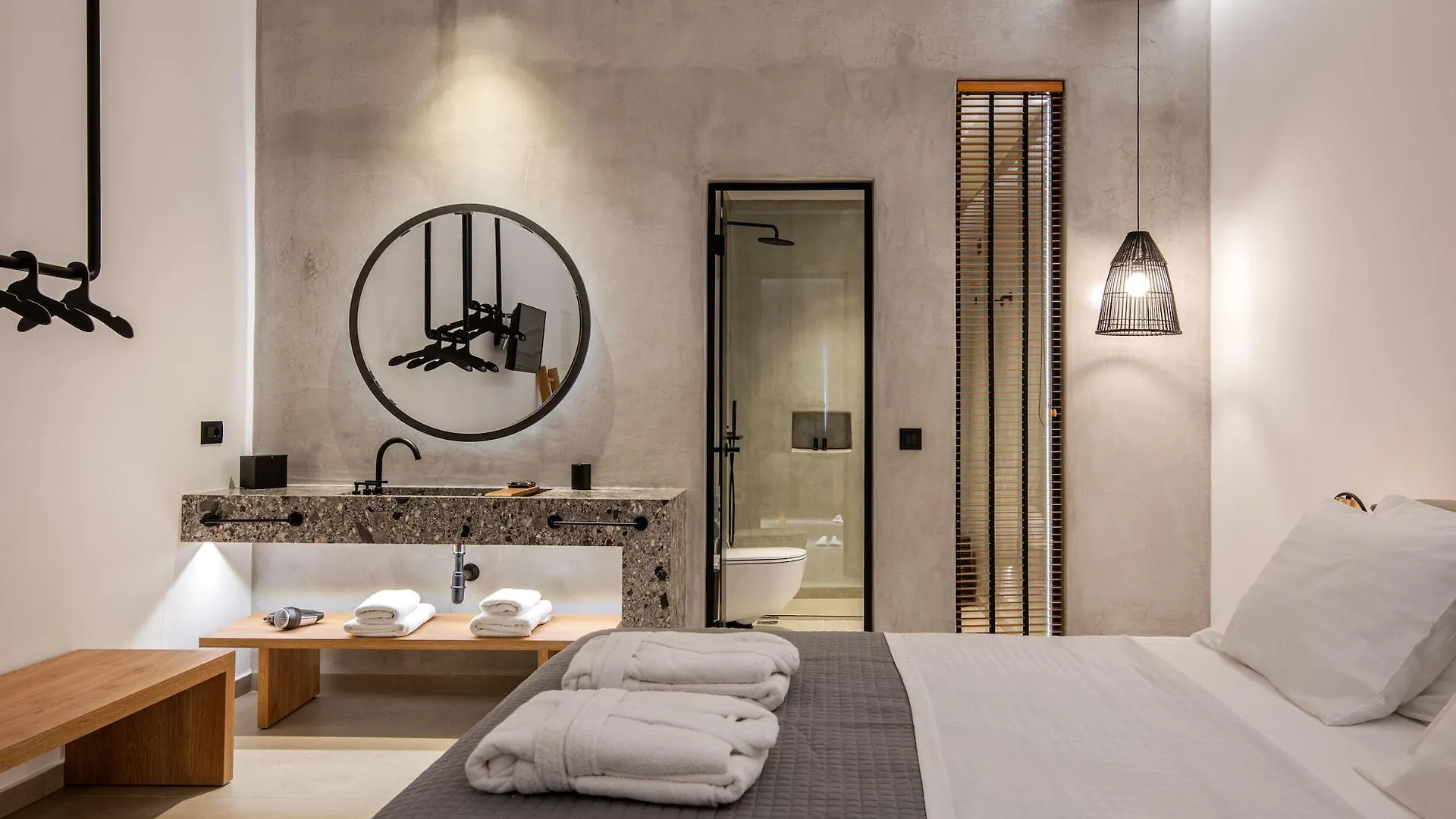 Avra Apartments Tourlos